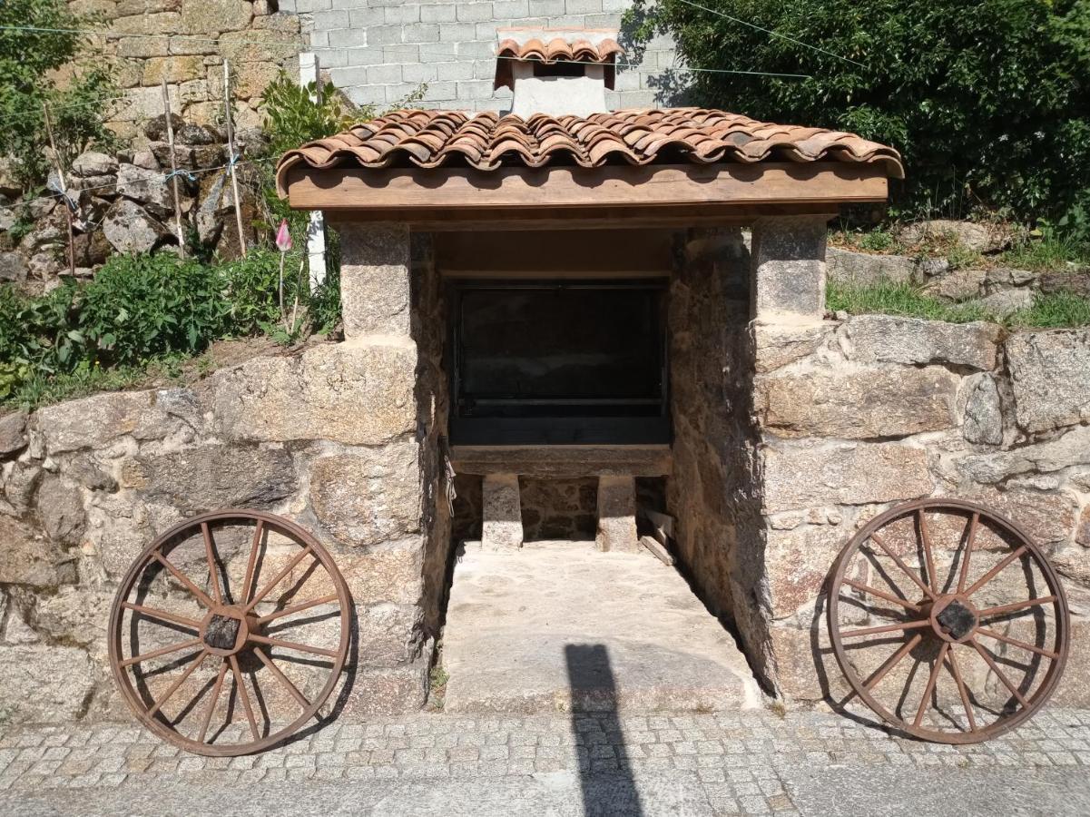 Albergue do Xurés Maus de Salas Exterior foto